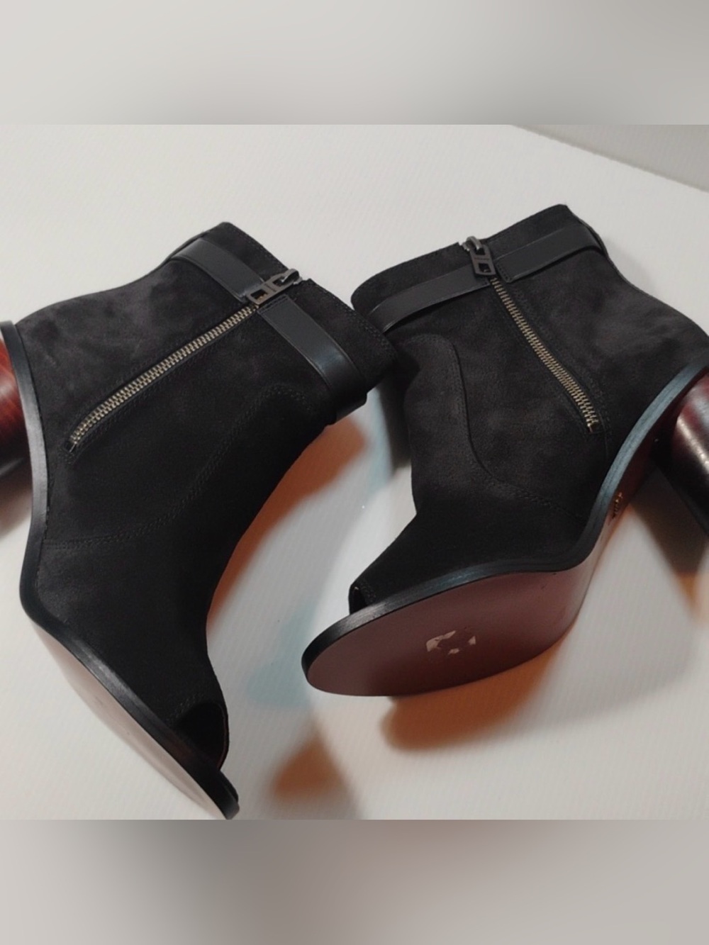 🔥 Coach MOTO open toe booties in black suede with decorative straps - Picture 9 of 13